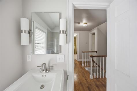 335 Forest Drive SE Cedar Rapids IA 52403