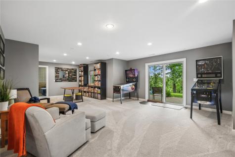4029 Windfall Drive NW Cedar Rapids IA 52405