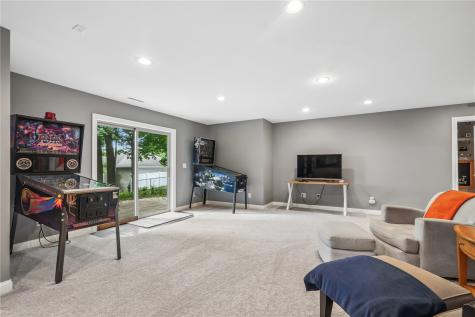 4029 Windfall Drive NW Cedar Rapids IA 52405