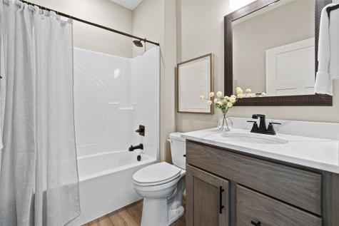 250 Howard Swisher IA 52333