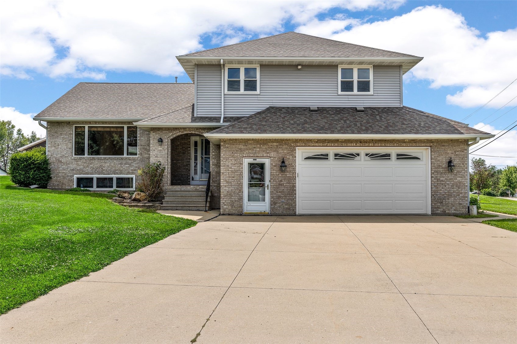 1370 Wiley Boulevard NW Cedar Rapids IA 52405