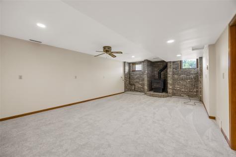 1370 Wiley Boulevard NW Cedar Rapids IA 52405