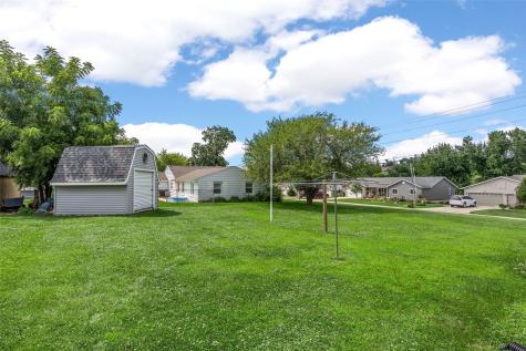 1370 Wiley Boulevard NW Cedar Rapids IA 52405