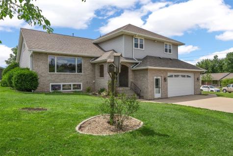 1370 Wiley Boulevard NW Cedar Rapids IA 52405