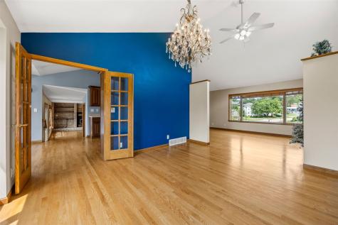 1370 Wiley Boulevard NW Cedar Rapids IA 52405