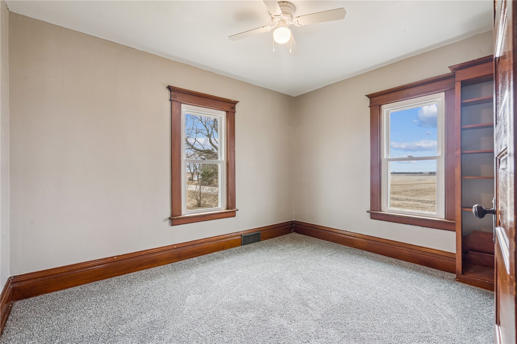 2921 220th Street Winthrop IA 50682