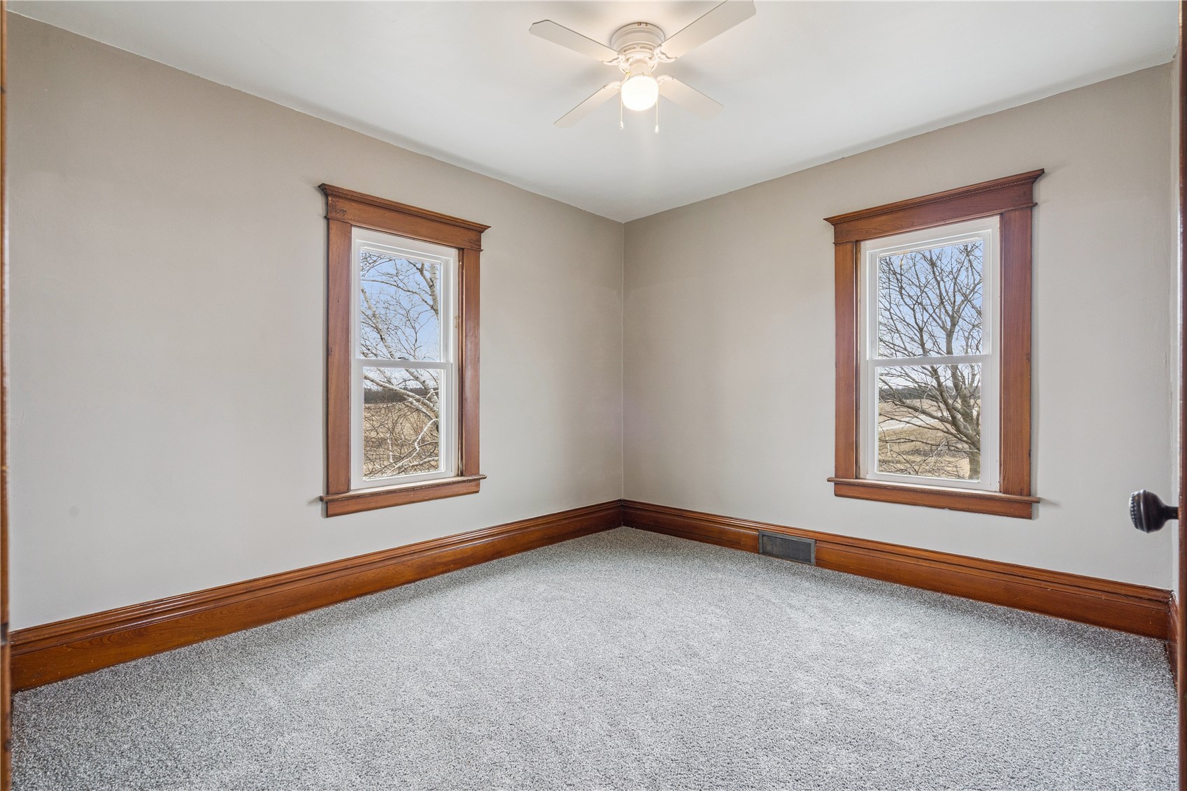 2921 220th Street Winthrop IA 50682