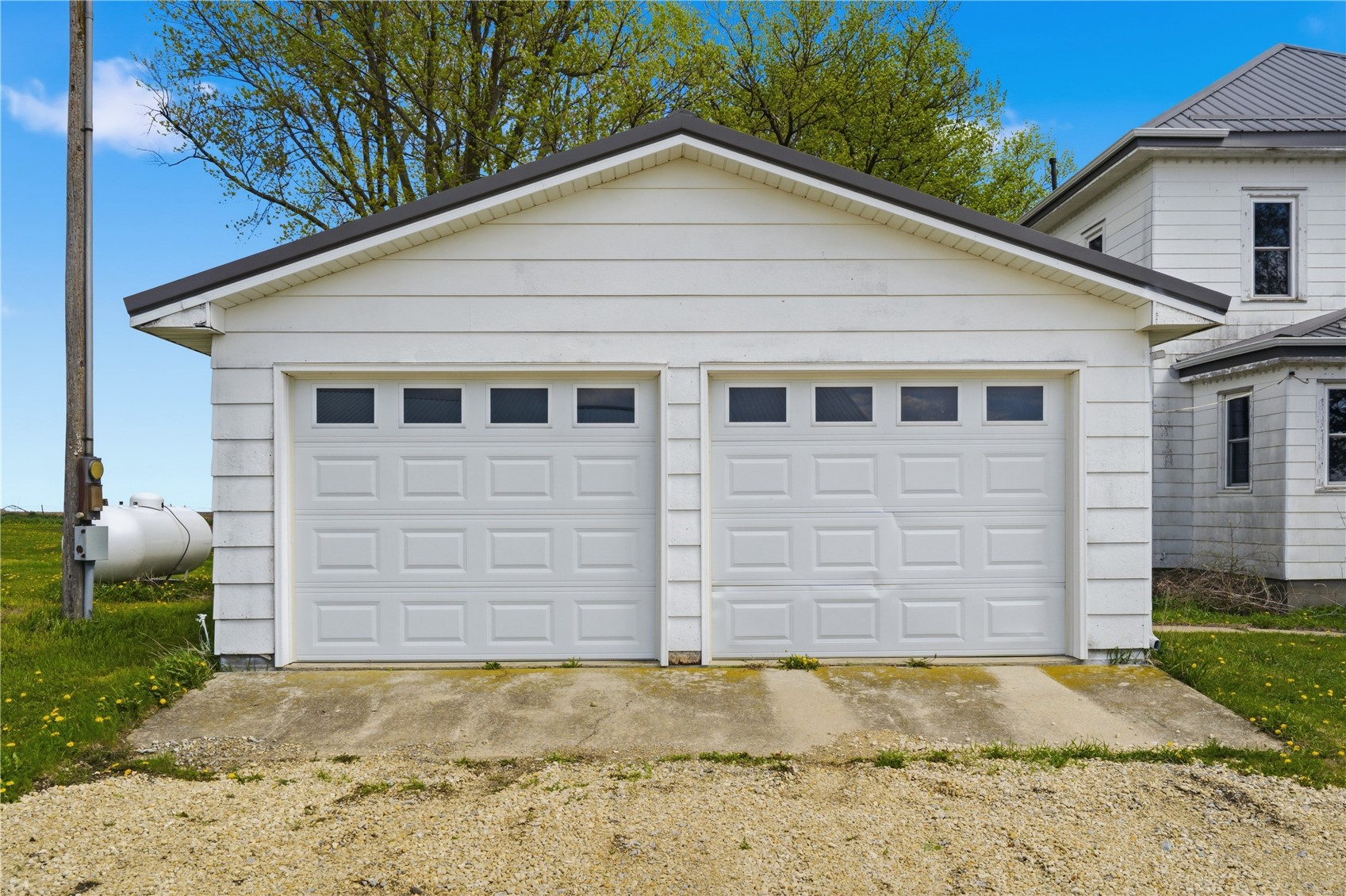 2921 220th Street Winthrop IA 50682
