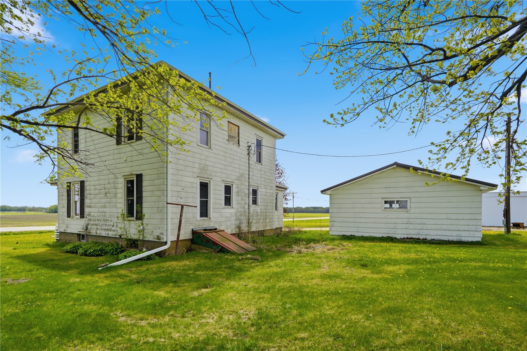 2921 220th Street Winthrop IA 50682