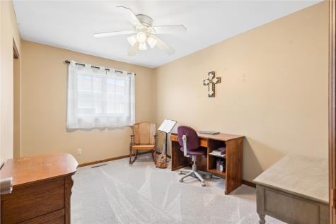 3435 25th Avenue Marion IA 52302