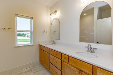 3149 Windsor Drive Robins IA 52328