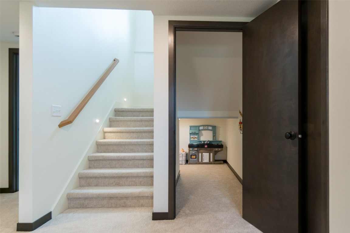 3149 Windsor Drive Robins IA 52328