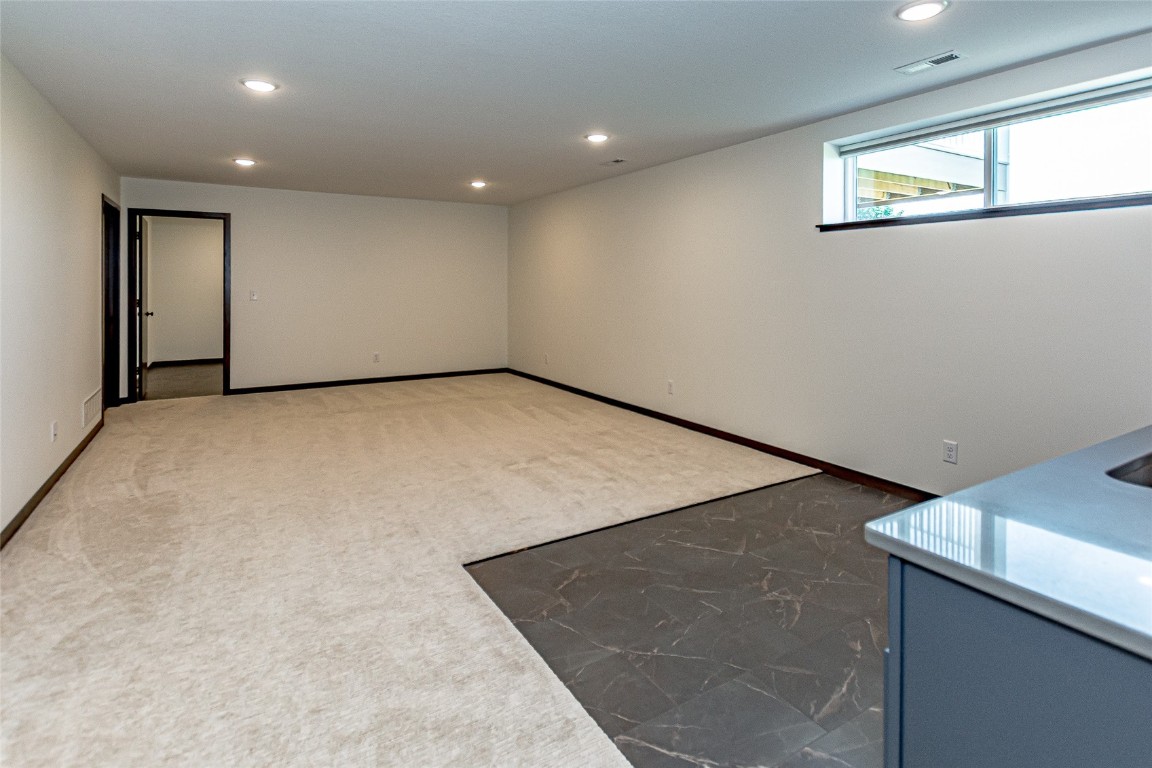 3149 Windsor Drive Robins IA 52328