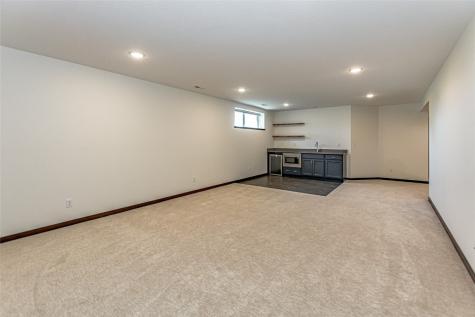 3149 Windsor Drive Robins IA 52328