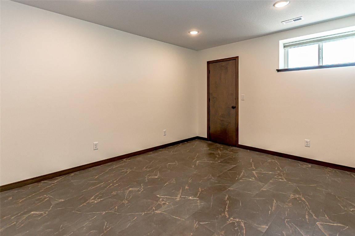 3149 Windsor Drive Robins IA 52328