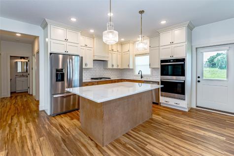 3149 Windsor Drive Robins IA 52328
