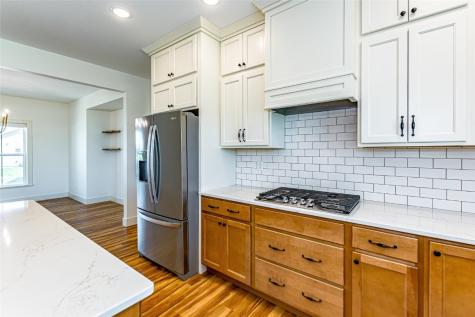 3149 Windsor Drive Robins IA 52328
