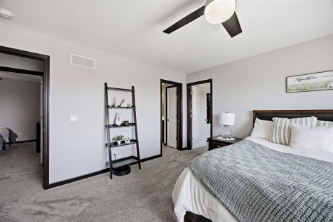 1822 Wycliffe Court SW Cedar Rapids IA 52404