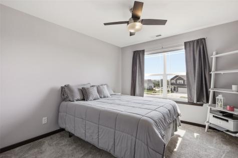 1822 Wycliffe Court SW Cedar Rapids IA 52404