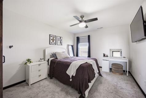 1822 Wycliffe Court SW Cedar Rapids IA 52404