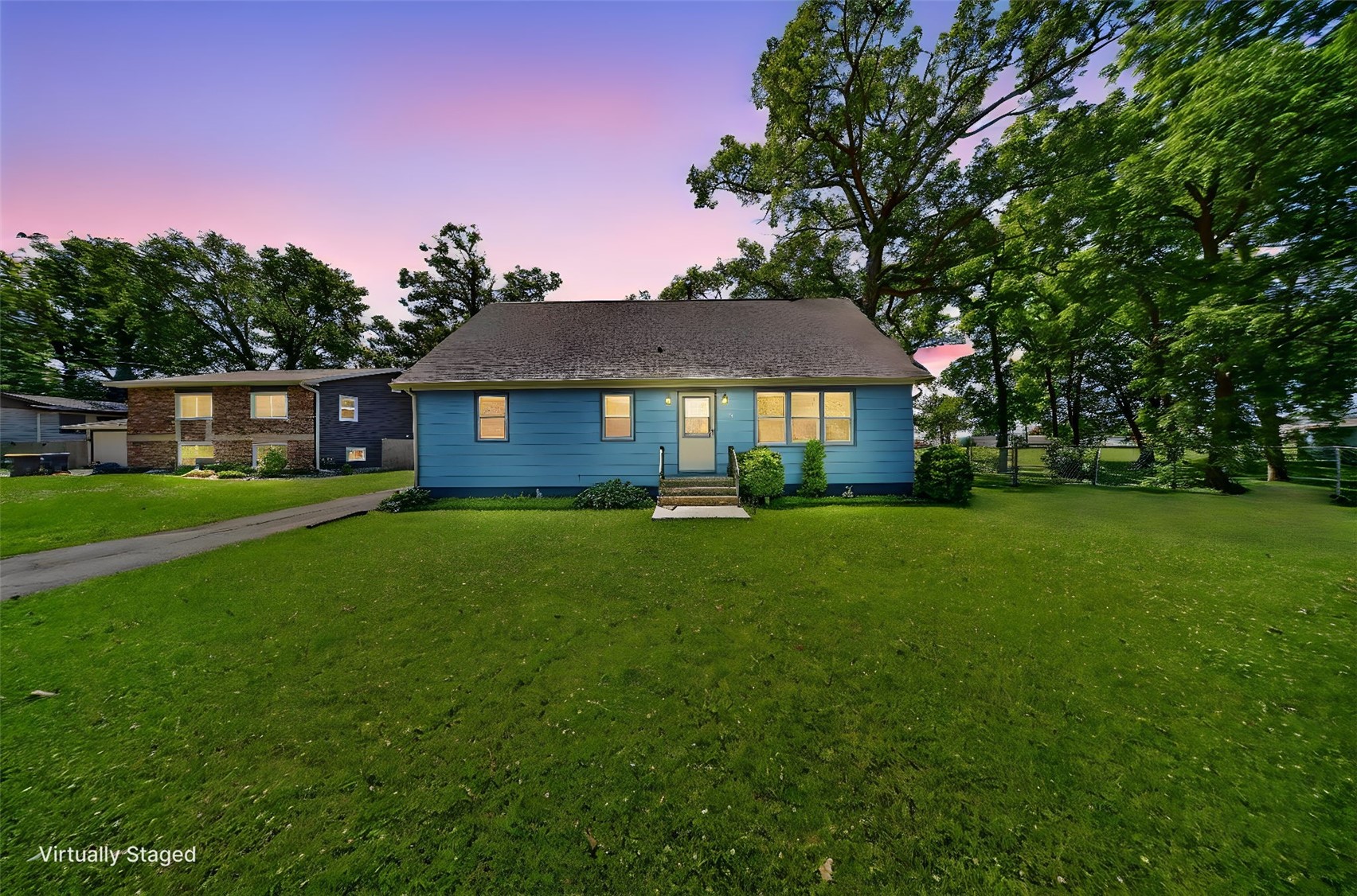 Hiawatha IA, 113 Chaffee Drive