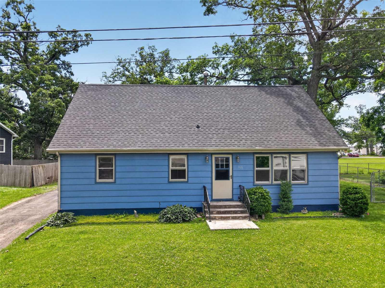 113 Chaffee Drive Hiawatha IA 52233