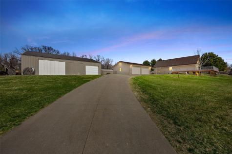 4903 Valley Farm Road Central City IA 52214