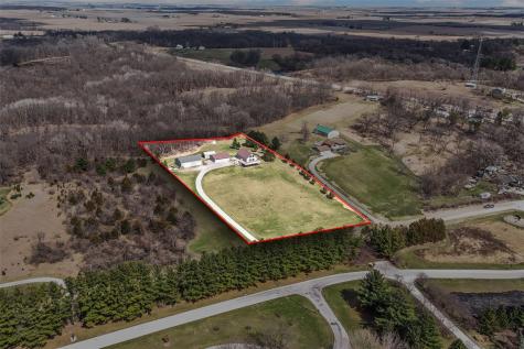 4903 Valley Farm Road Central City IA 52214