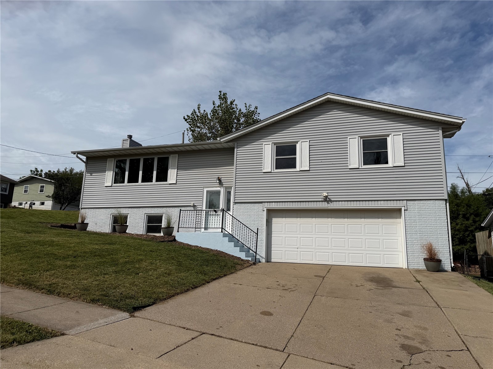 1826 Garry Avenue NW Cedar Rapids IA 52405