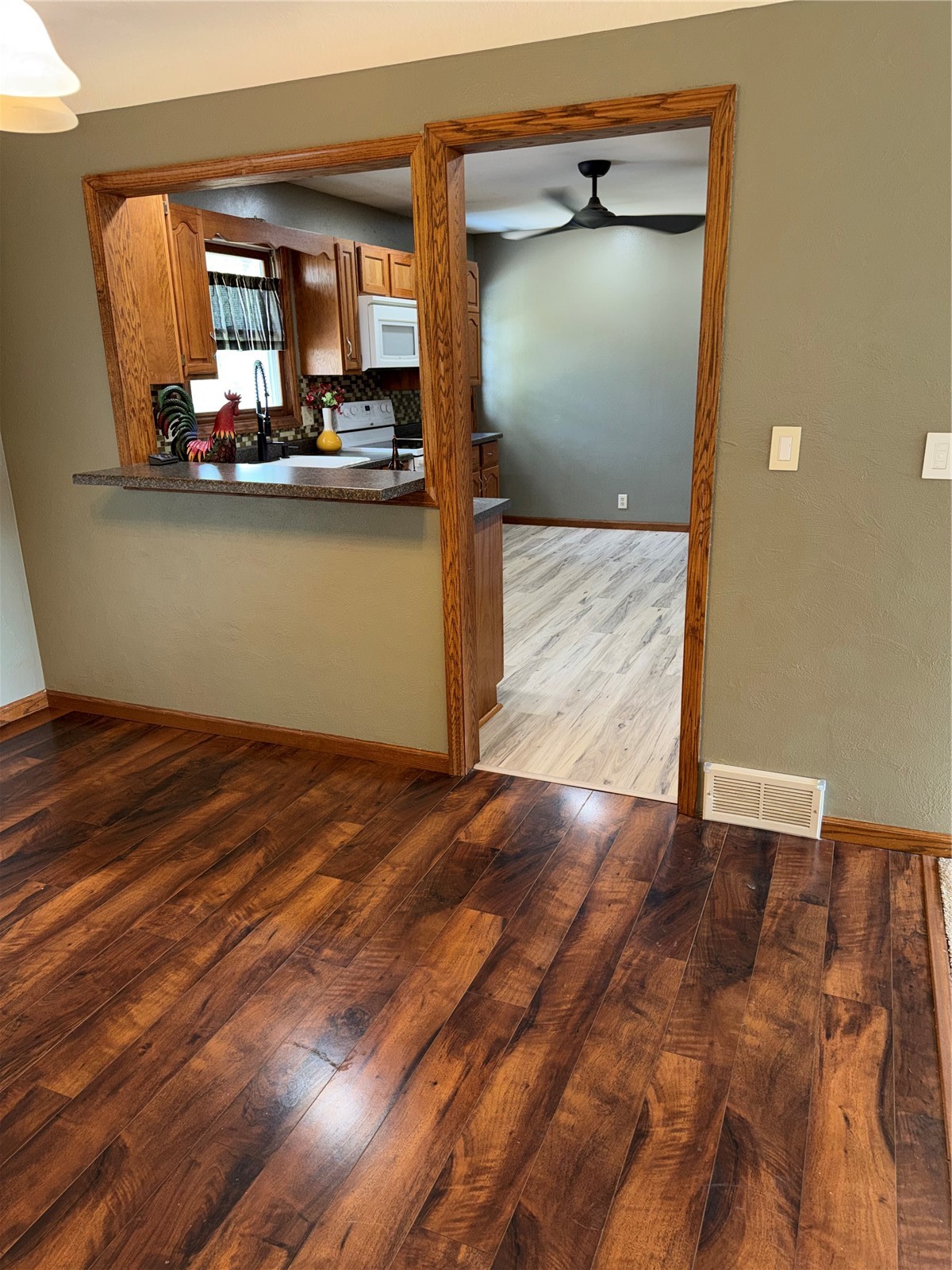 1826 Garry Avenue NW Cedar Rapids IA 52405