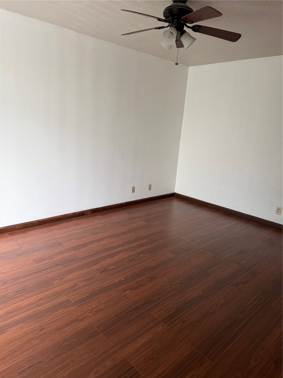 1826 Garry Avenue NW Cedar Rapids IA 52405