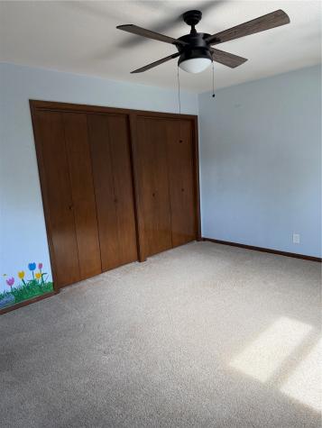 1826 Garry Avenue NW Cedar Rapids IA 52405