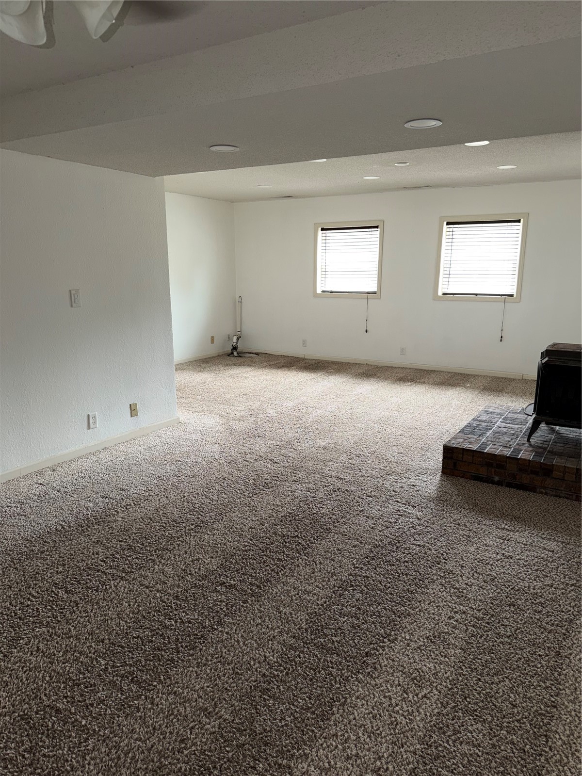 1826 Garry Avenue NW Cedar Rapids IA 52405
