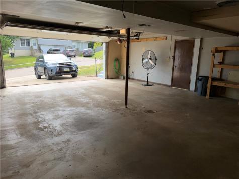 1826 Garry Avenue NW Cedar Rapids IA 52405