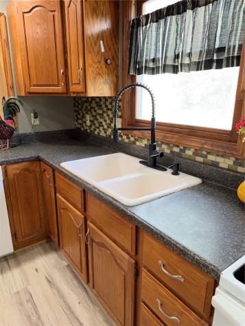 1826 Garry Avenue NW Cedar Rapids IA 52405
