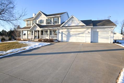 1835 Somerset Drive Marion IA 52302