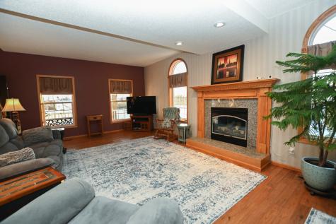 1835 Somerset Drive Marion IA 52302