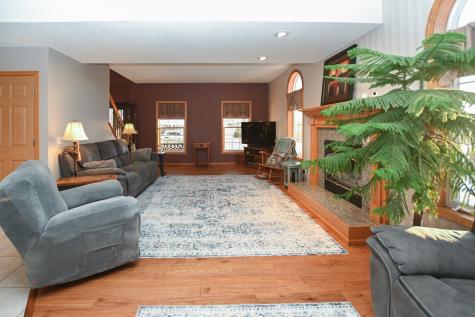 1835 Somerset Drive Marion IA 52302