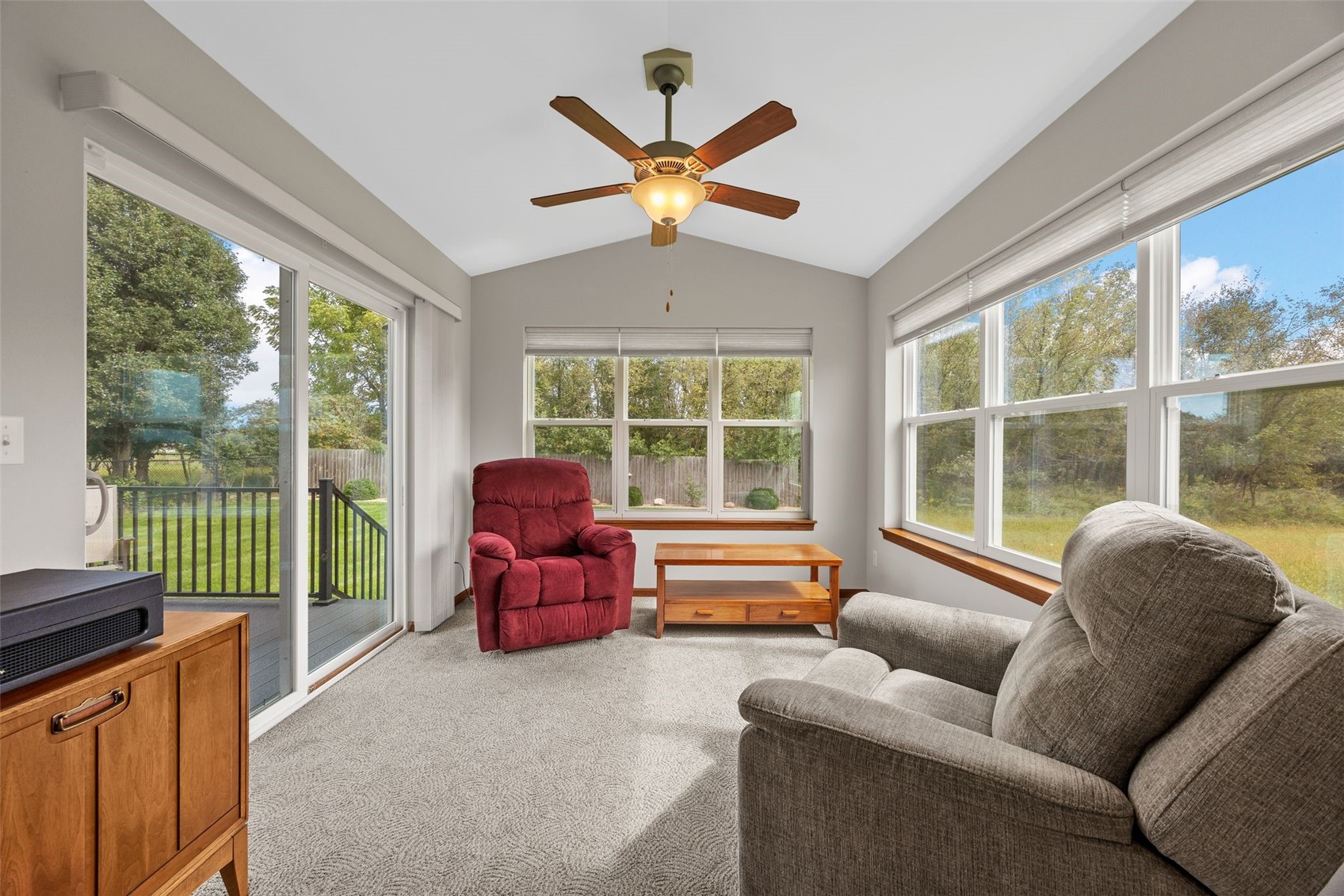 8520 Grand Oaks Drive NE Cedar Rapids IA 52402