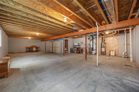 8520 Grand Oaks Drive NE Cedar Rapids IA 52402