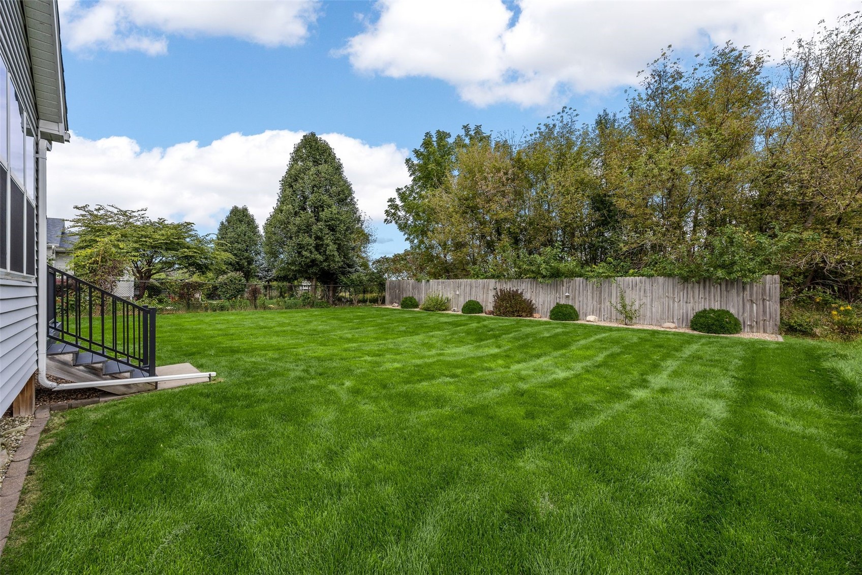 8520 Grand Oaks Drive NE Cedar Rapids IA 52402