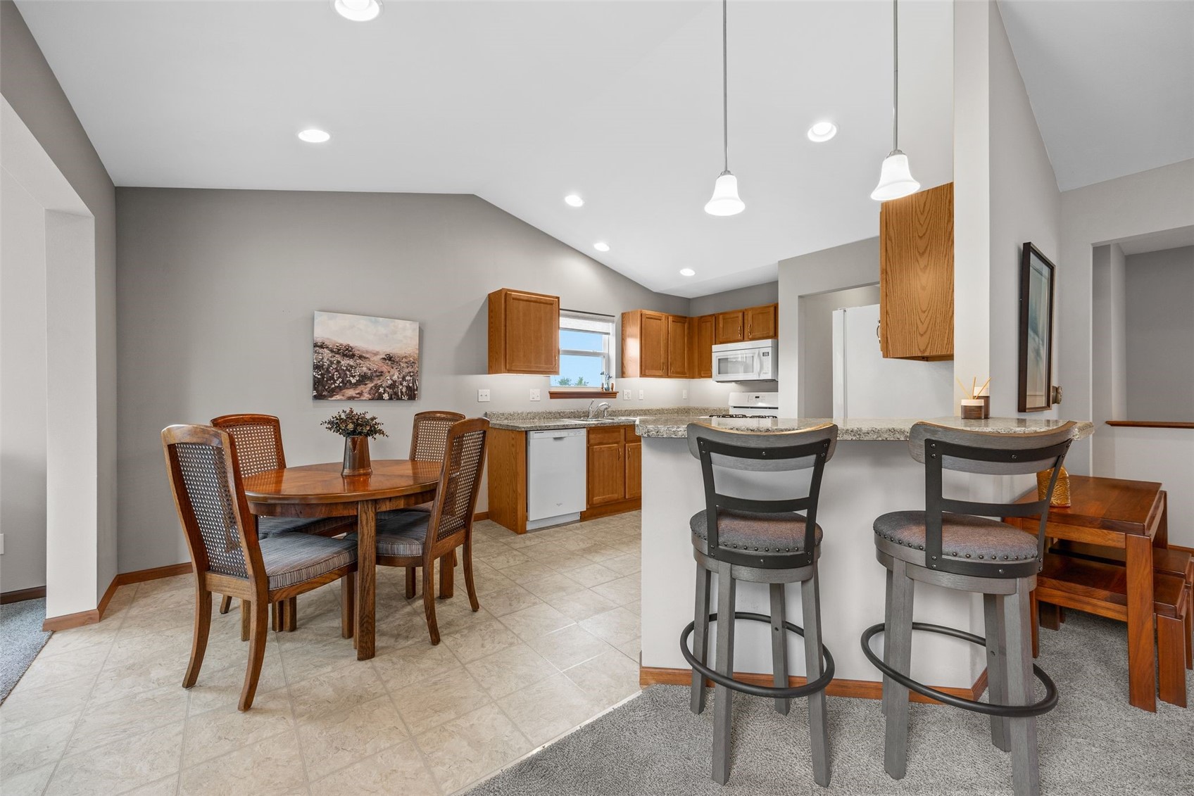 8520 Grand Oaks Drive NE Cedar Rapids IA 52402