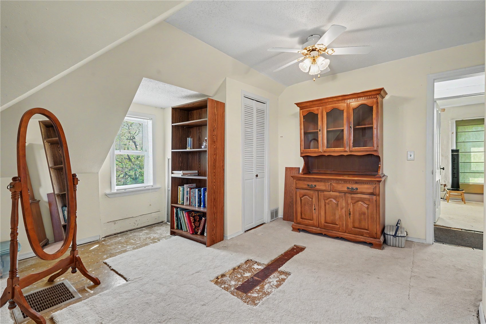 7188 28th Avenue Newhall IA 52315