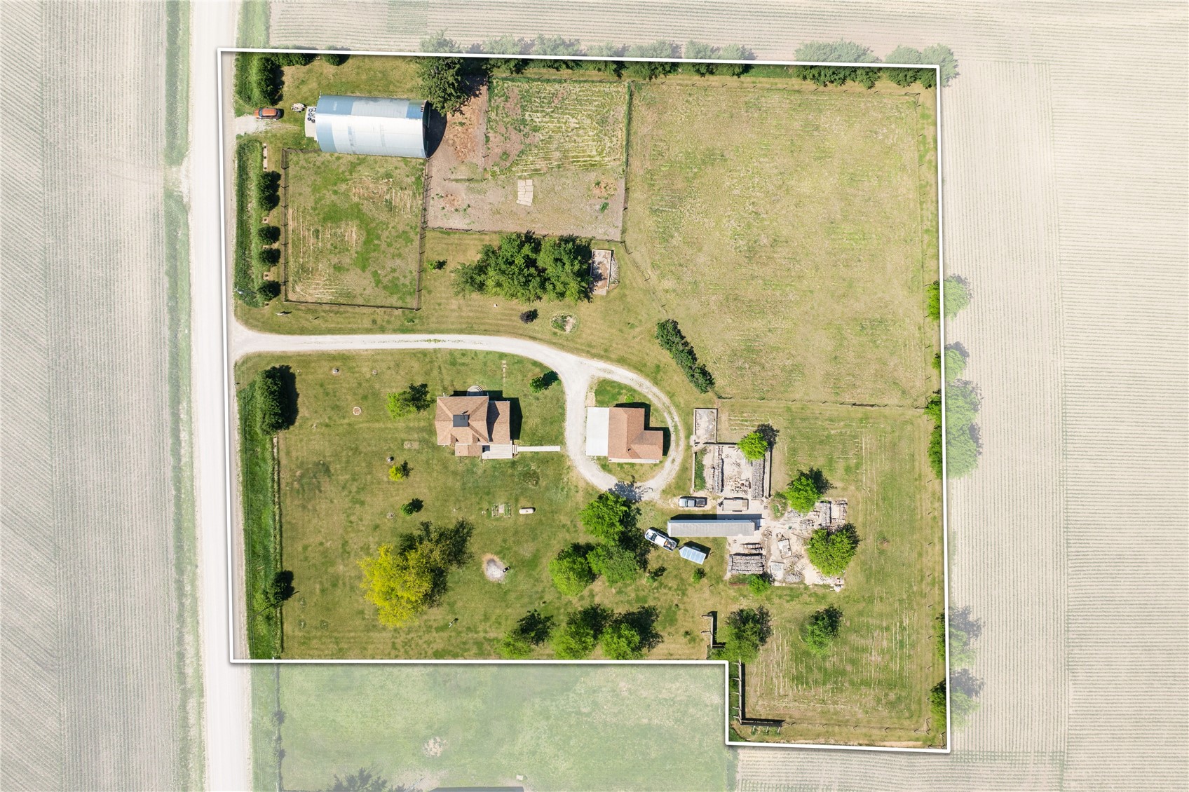 7188 28th Avenue Newhall IA 52315