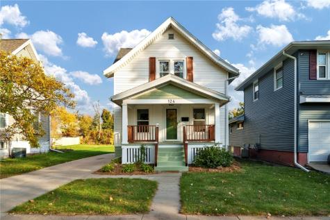 124 34th Street NE Cedar Rapids IA 52402