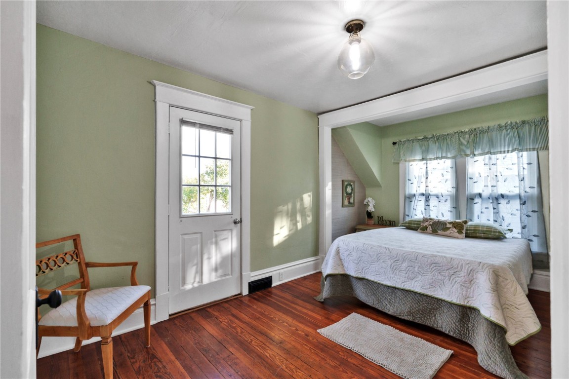 124 34th Street NE Cedar Rapids IA 52402