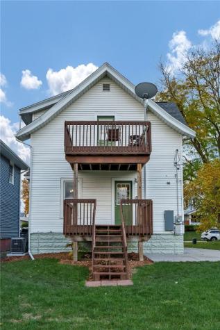 124 34th Street NE Cedar Rapids IA 52402