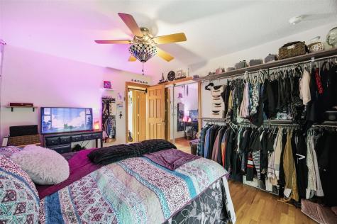 324 Lake View Drive NE Solon IA 52333