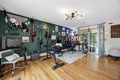 324 Lake View Drive NE Solon IA 52333
