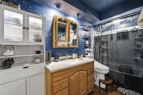 324 Lake View Drive NE Solon IA 52333